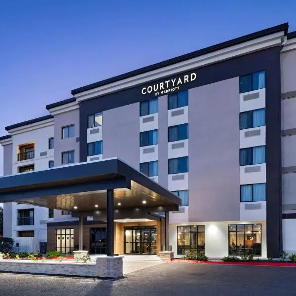 Courtyard Laredo, hotel v destinaci Laredo
