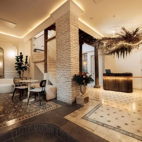 Hotel Boutique Escudo del Carmen, hotel in Granada