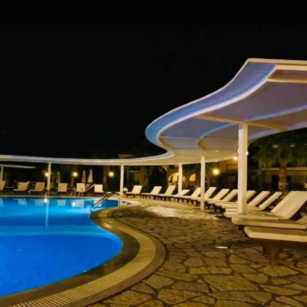 Perdika Resort, hotel v destinaci Perdika