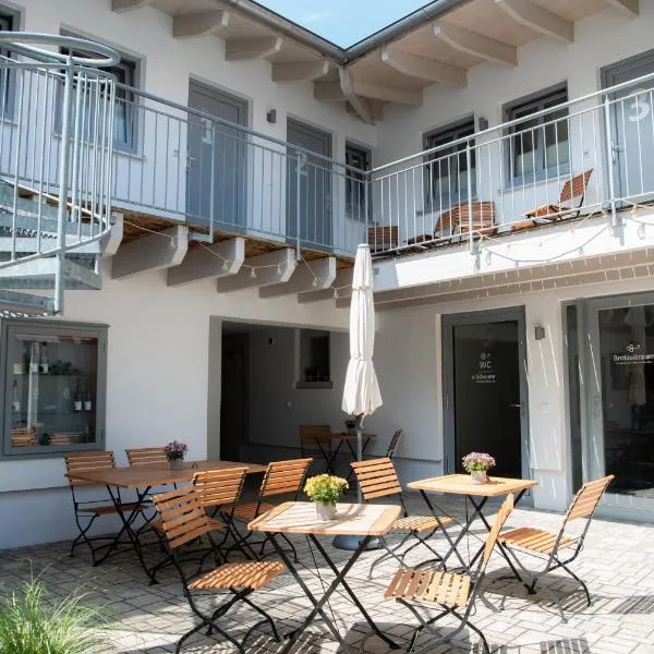 Main Landhaus, hotel v destinaci Nordheim