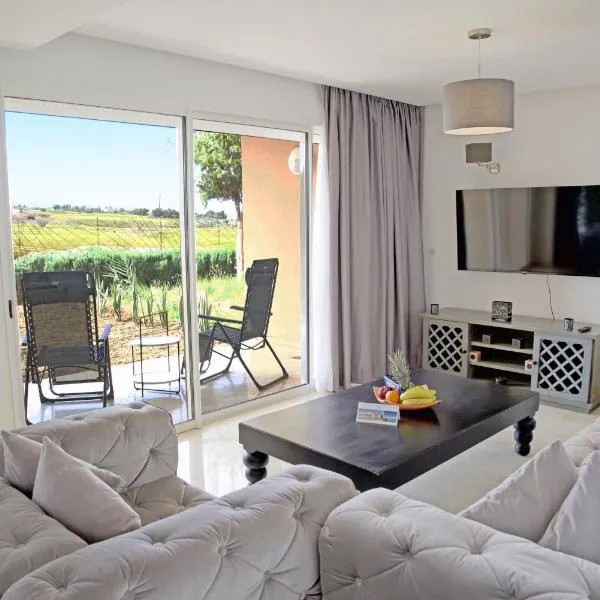 Appartement luxe vue Mer & Golf -Taghazout Bay, hotel v destinaci Taghazout