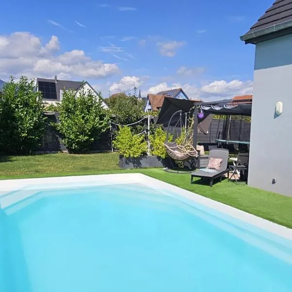 MAISON AVEC PISCINE BERGHEIM Village préféré des Français, hotel in Bergheim