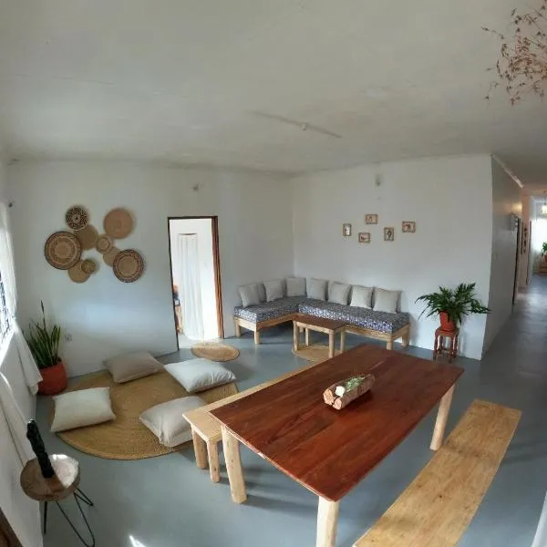 Nomads nest safari house, hotel v destinaci Arusha