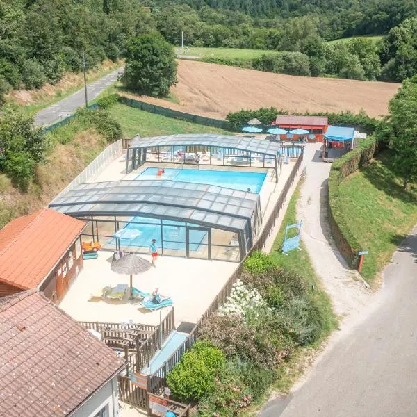 Camping Val de Coise, Hotel in Saint-Galmier
