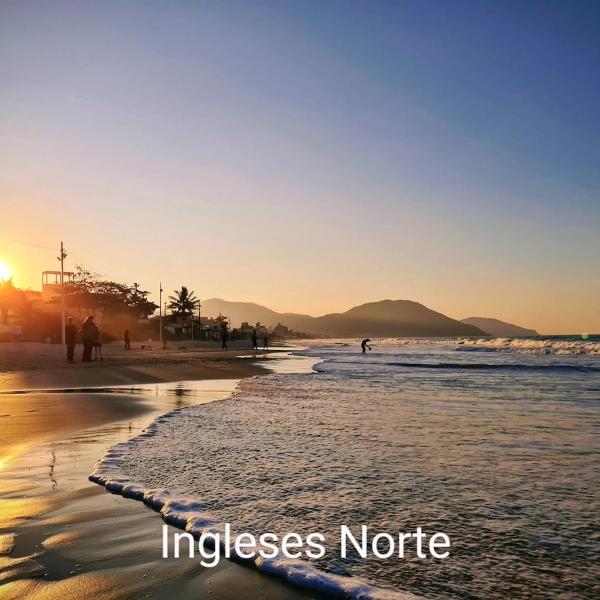 Charmoso apartamento em frente à praia! Relaxe e aproveite!