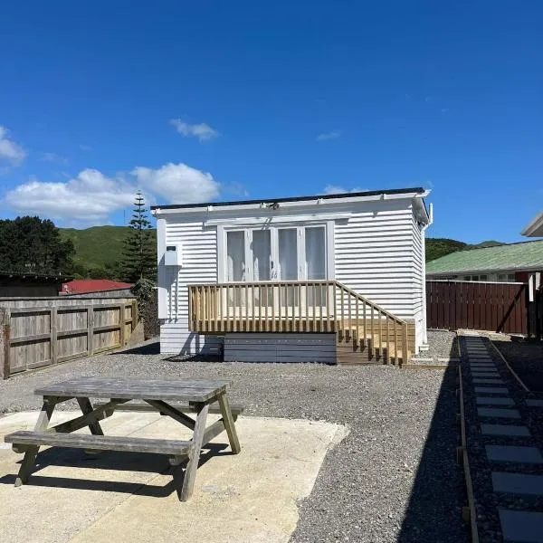 Cosy Studio Retreat in Porirua, hotel v destinaci Porirua