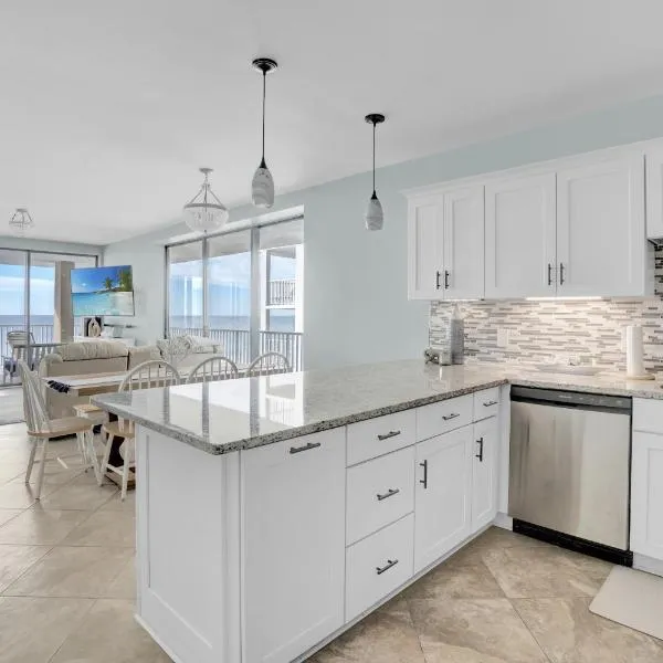 Corner on Romar 706, ξενοδοχείο σε Orange Beach