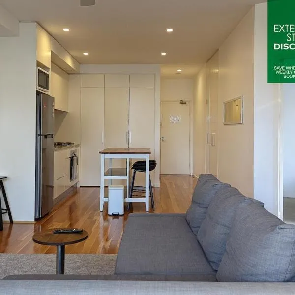 Close to Light Rail UNSW Centennial Park Beach Free Parking: Sidney'de bir otel