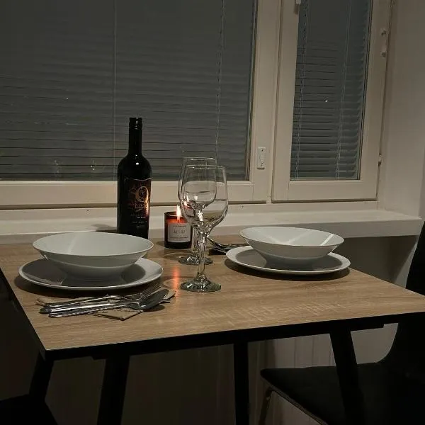Modern one-bedroom apartment in the heart of the city, hotel in Kouvola