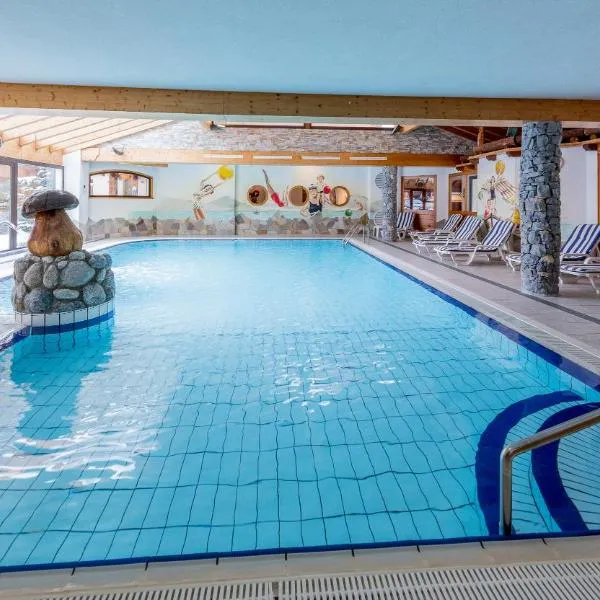 Hôtel L'Ensoleillé – hotel w mieście La Chapelle-dʼAbondance
