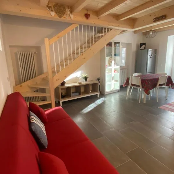 Holiday home Black Eagle, hotel v destinaci Mandello del Lario