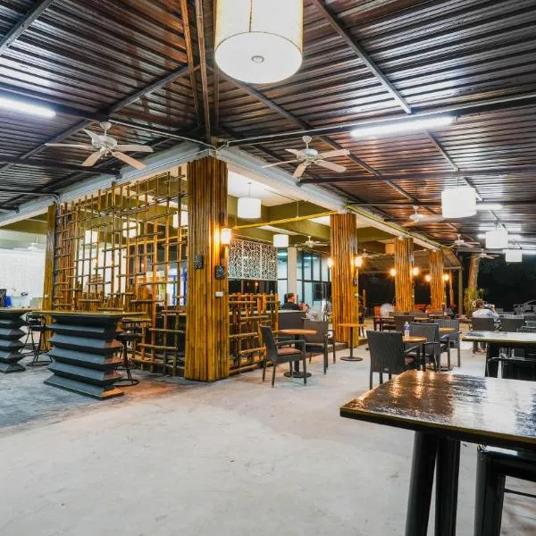 Green Gen Hotel, Mueang Phuket, hotel ve městě Phuket