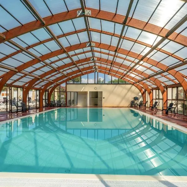 Camping Domaine d'Anghione, hotel in Castellare-di-Casinca
