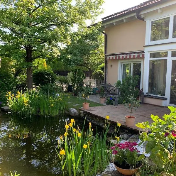 Auszeit - Wohnung mit Garten und Bergblick, hotel v destinaci Bad Aibling