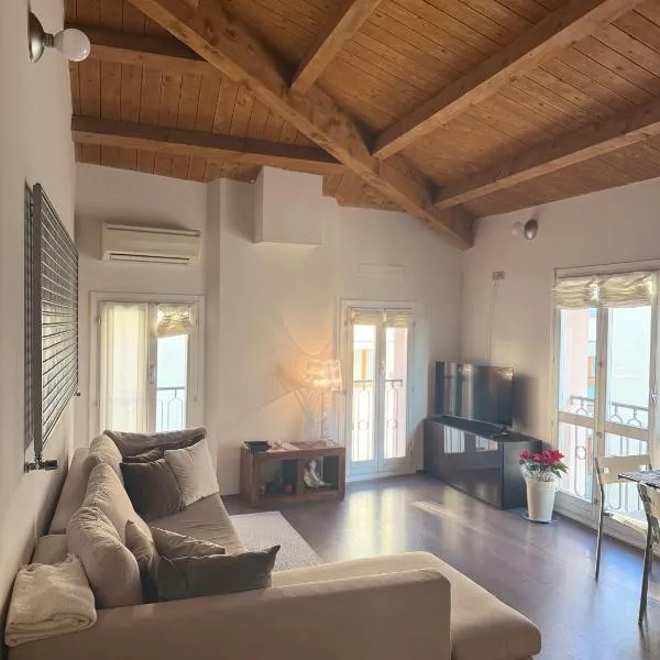 Elegante torretta in centro, hotel in Faenza