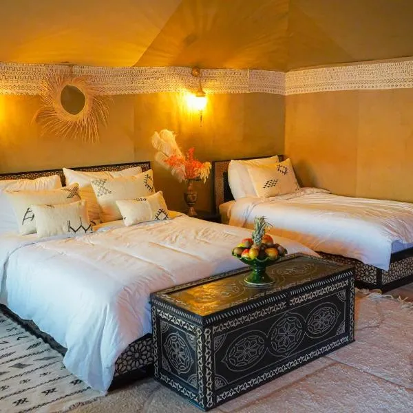 Young Luxury Camp Merzouga, hotel di Merzouga