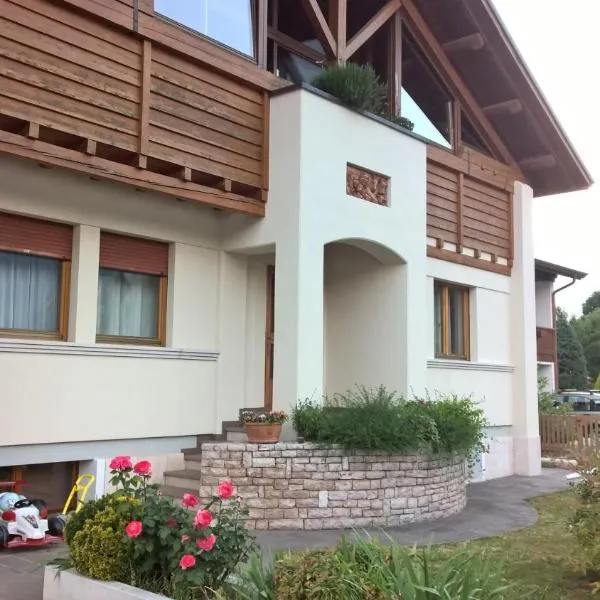 B&B San Giorgio, hotel v destinaci Sovramonte