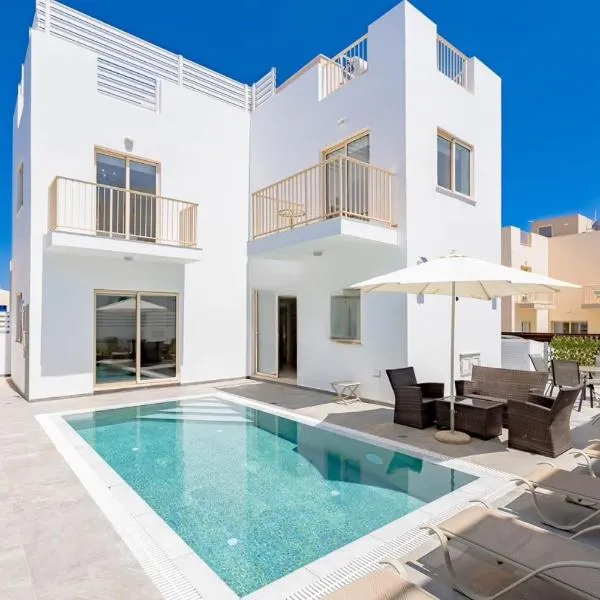 La Villa, hotel in Paralimni