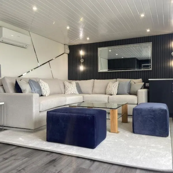 Luxury and Style - The Garden Room, hotel v destinaci Winslow