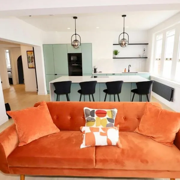 Newly Refurbished w/ River Views, hotel a Londra