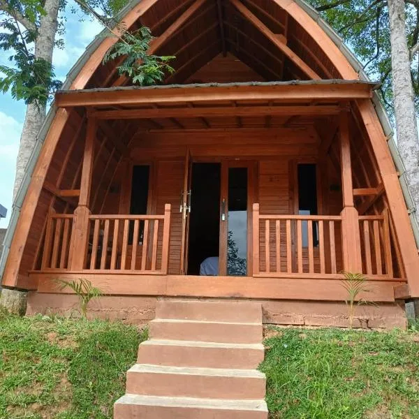 Naraya Nusantara Resort & Kafe, hotel di Sepaku