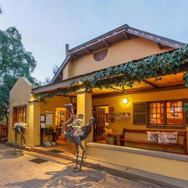 Riverside Guest Lodge, hotel v destinaci Oudtshoorn