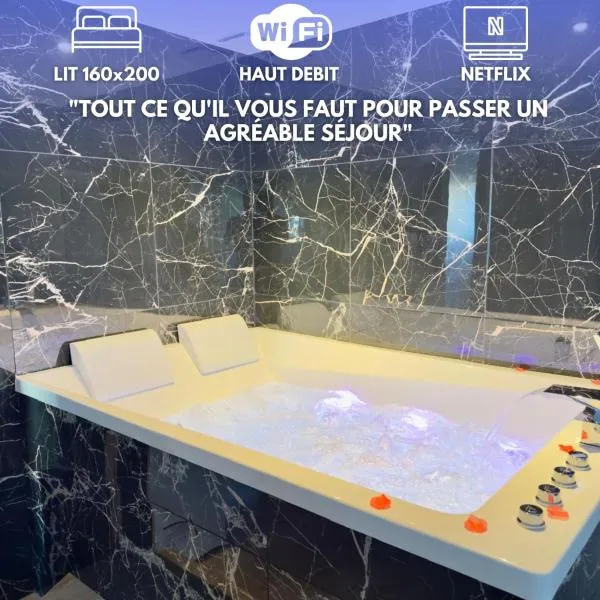 Suite Romantique - Balneo Privé - Parking、ドゥエーのホテル