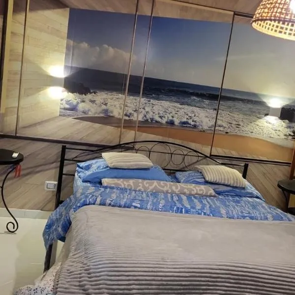 the lighthouse accommodation, hotel v destinaci Taranto