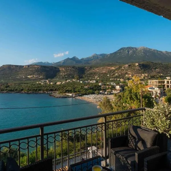 Modern Loft at Kalogria Beach, hotel in Stoupa