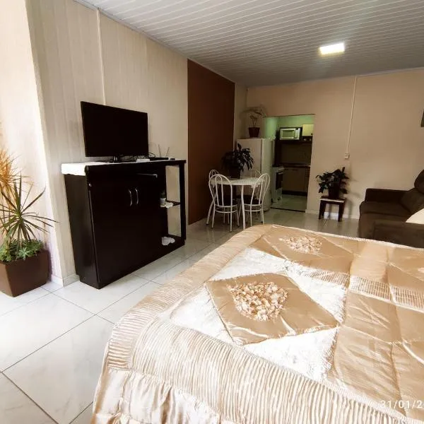 Casa térrea, aos pés do Cristo!, hotel a Encantado