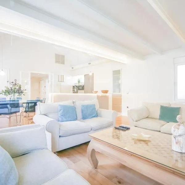 Duplex de lujo junto al Bernabéu Real Madrid, hotel em Madri
