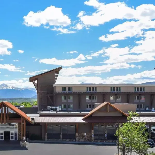 White Peak Hotel, hotel v destinaci Frisco