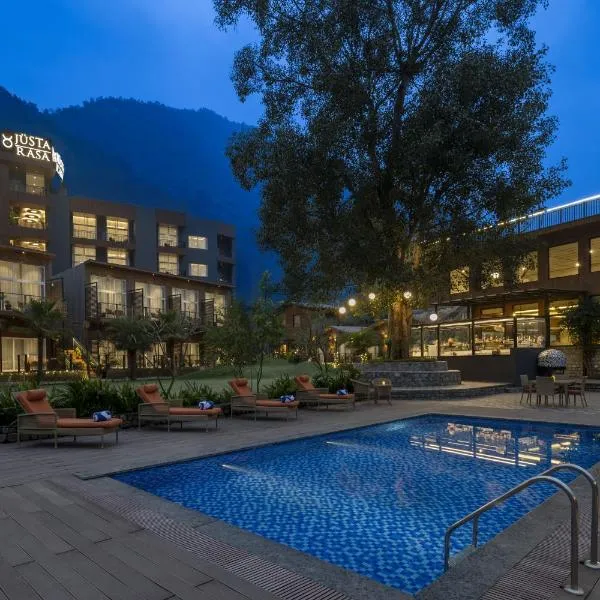 juSTa Luxe Rasa Retreat & Spa, Rishikesh、Bijniのホテル