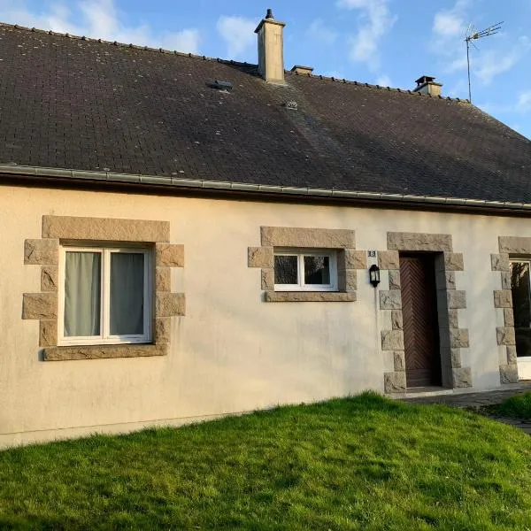GITE du Petit Maine, hotel in Pontmain