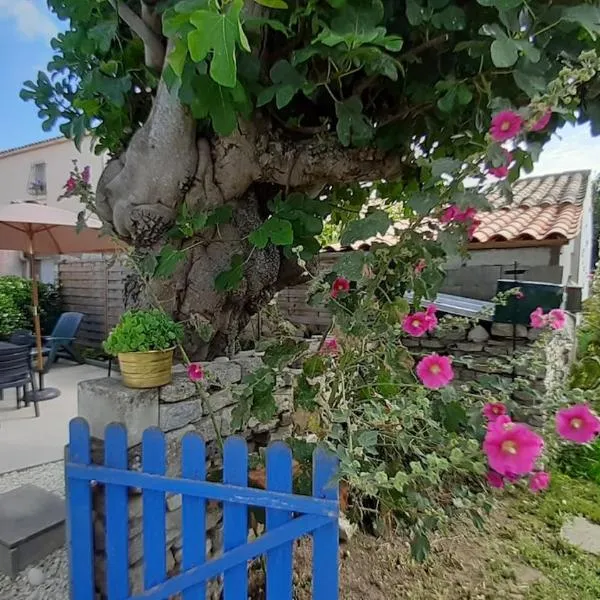 Charmante maison de pays dans le centre de St Denis D'Oléron, hotel v destinaci Saint-Denis-dʼOléron