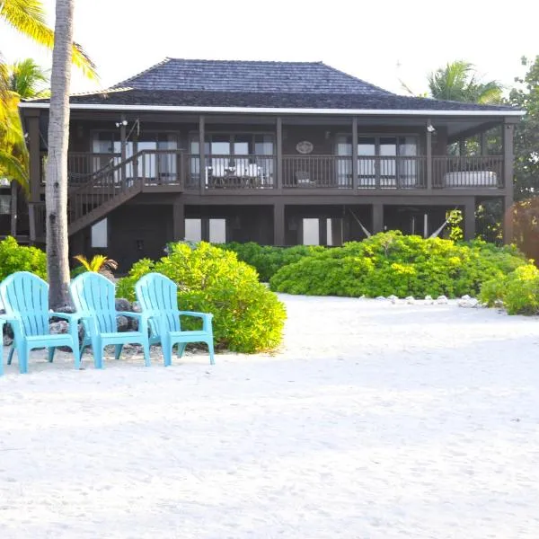 Featherstone Upstairs Apartment, Cayman Brac, hotel i Cayman Brac