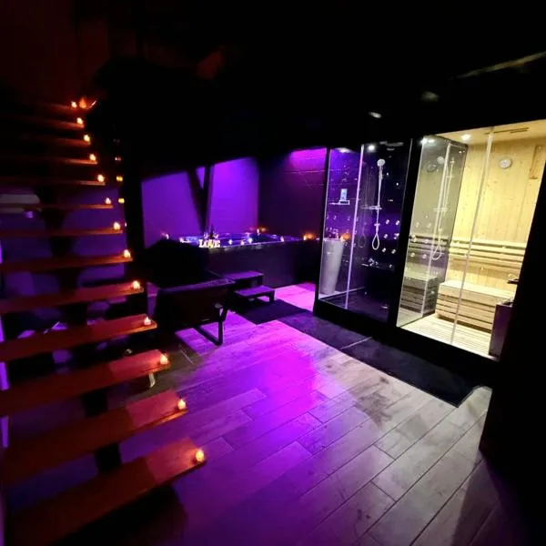 Love Room Spa - Sauna - Hammam, hotel v destinaci Domérat