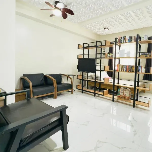 Modern Simplicity: Cozy @Nuvali, hotel v destinaci Pitland