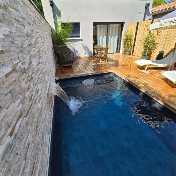 Le Cocoon - Jacuzzi, Sauna et Piscine privée, hotel v destinaci Carpentras