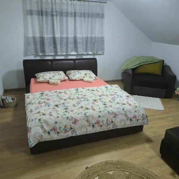 Apartman Panonija Tuzla, hôtel à Tuzla