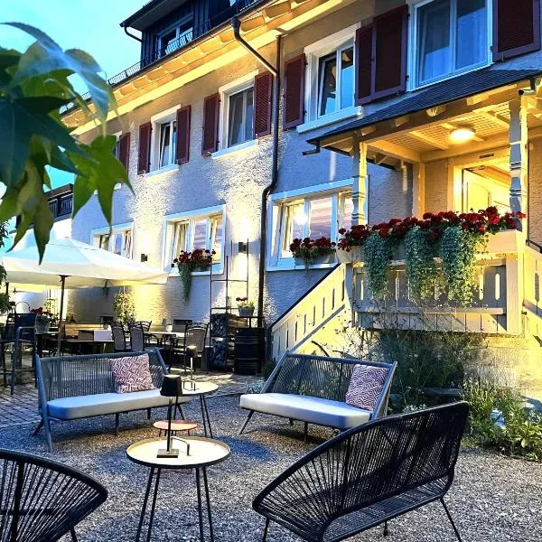 Landhotel Gasthaus zum Pflug, hotel v destinaci Zell am Harmersbach