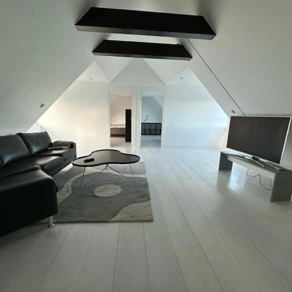 Cozy home in quiet neighborhood, hotel in Ängelholm