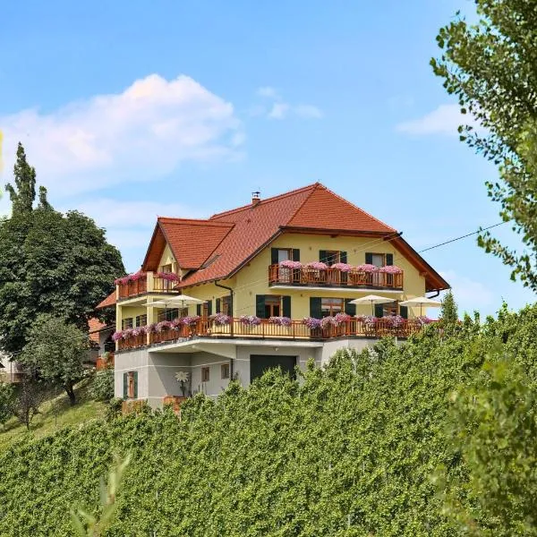 Farm Stay Jarc Vineyard, hotel v destinaci Svečina