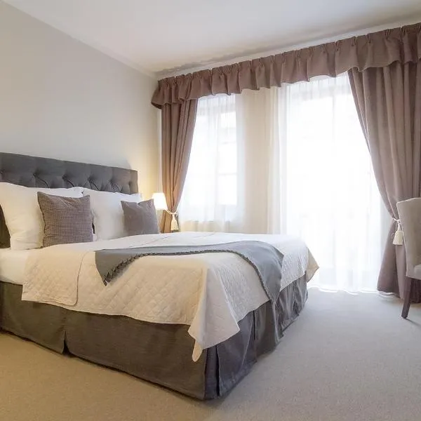 Boutique Hotel U Solné brány, hotel v Českých Budějovicích