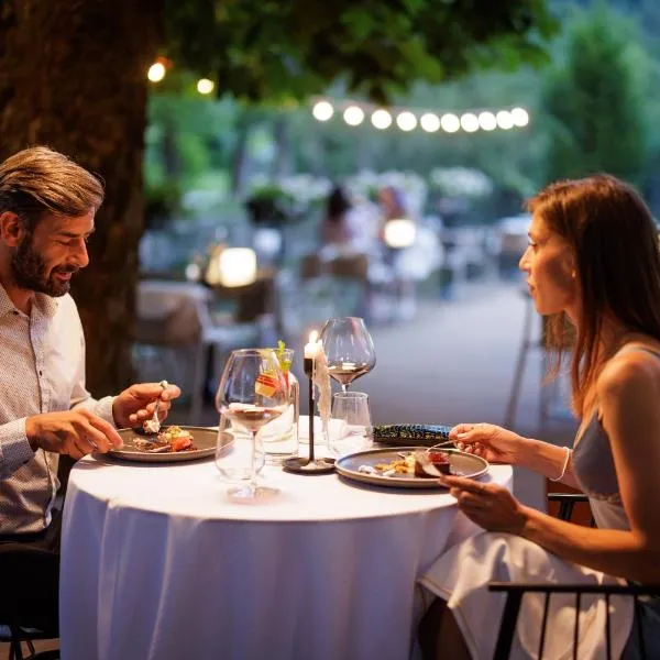 Boutique Hotel Sunrose 7 - Gourmet & SPA, viešbutis mieste Bochinis