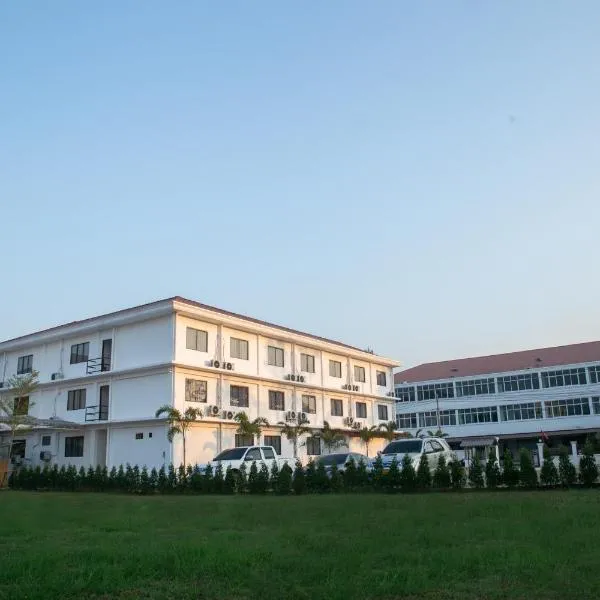 Ruby Hotel, hotel in Vientiane