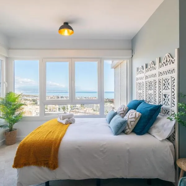 Fantástico estudio con vistas panorámicas al mar, hotel v destinaci Torremolinos
