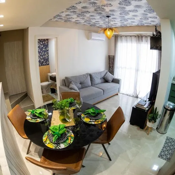 Charmoso Duplex! A 50m da praia, hotel v mestu Florianópolis