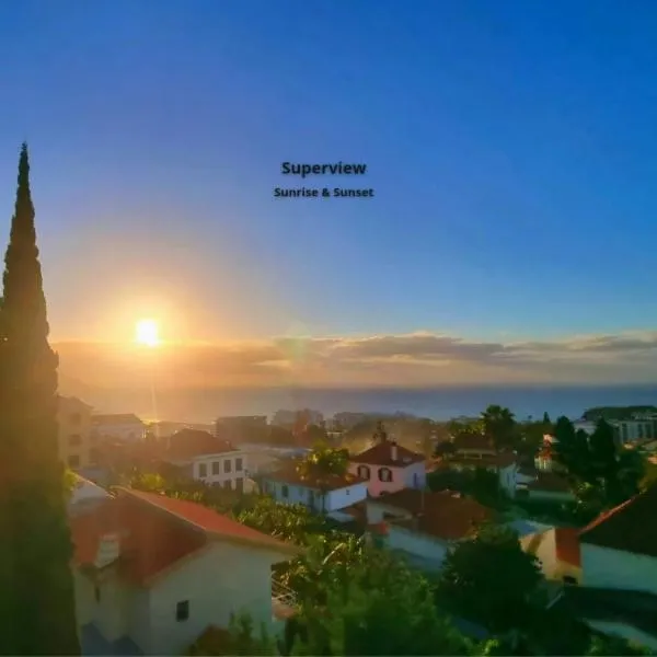 Warm Winter Stay with Panoramic Sea and City Views, Sunrise and Sunset Moments, hotel in Funchal