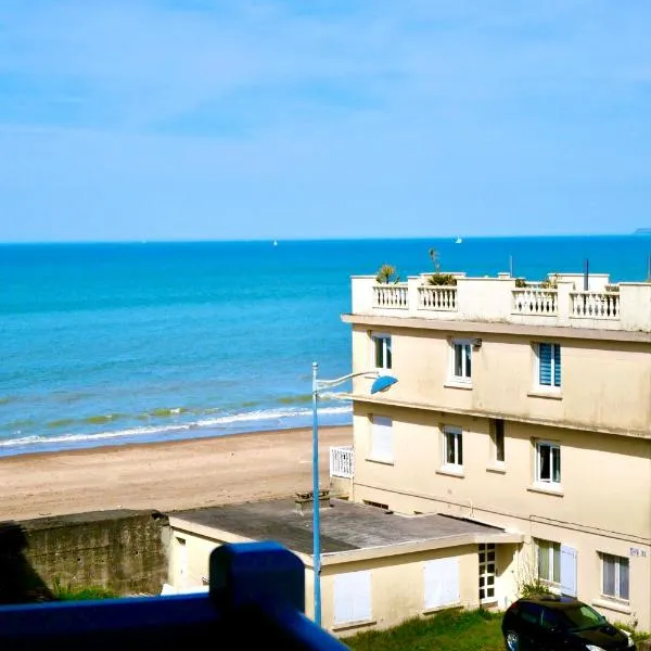 Appartement Vue Mer - 30 m de la plage - 5 minutes à pied du centre ville et du Casino, hotel v destinaci Villers-sur-Mer